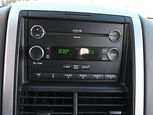 Used 2010 Mercury Mountaineer Premier image 26