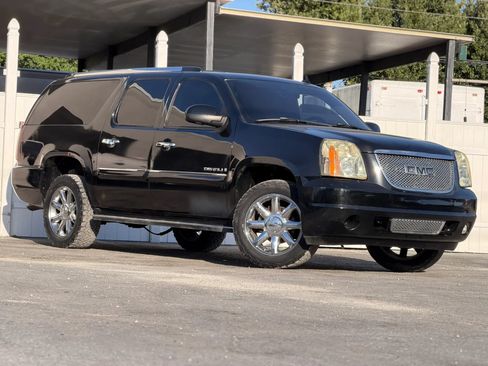 Used 2007 GMC Yukon XL Denali AWD/4WD image 6