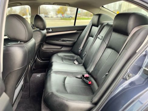 Used 2012 INFINITI G37 Journey w/ Premium Pkg image 12