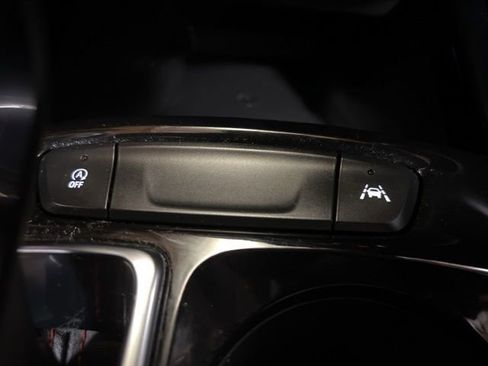 Used 2024 Chevrolet Trax RS w/ Sunroof Package image 33