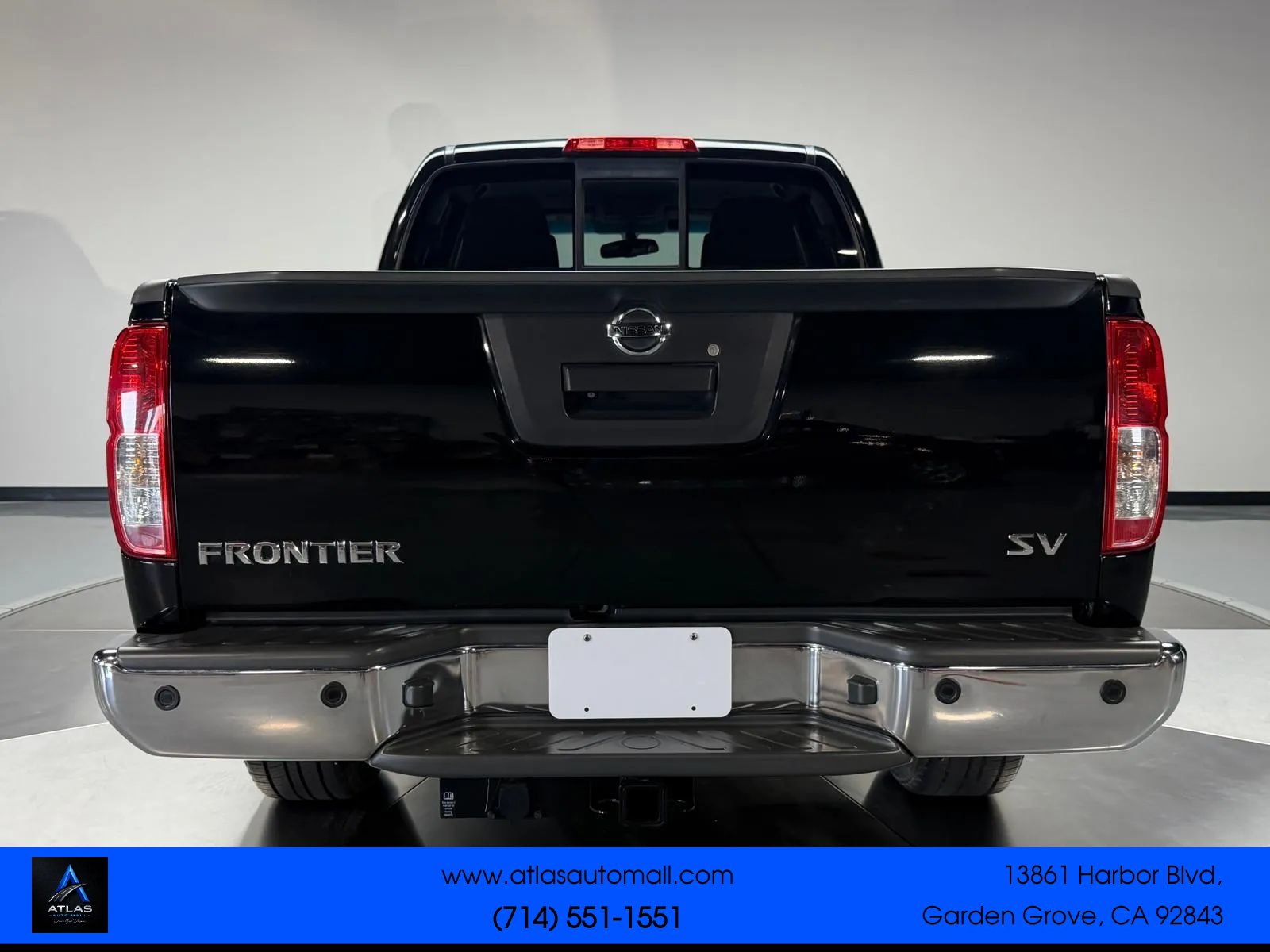 Used 2014 Nissan Frontier SV w/ SV Value Truck Package RWD image 5