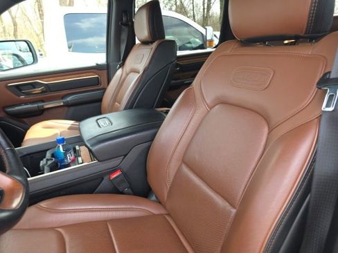 Used 2022 RAM 1500 Limited w/ Body-Colour Bumper Group image 16