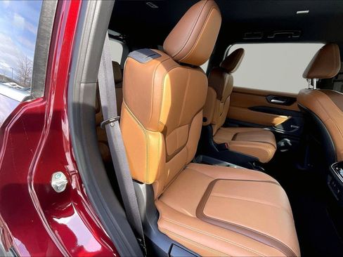New 2026 Nissan Armada SL w/ Captain's Chari Seat Package AWD/4WD image 9