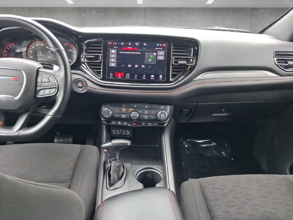 Used 2025 Dodge Durango GT RWD image 3