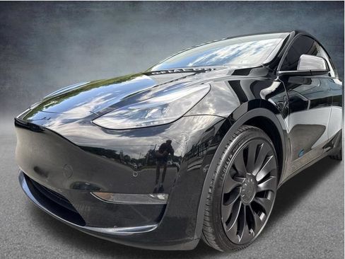 Used 2022 Tesla Model Y Performance AWD/4WD image 10