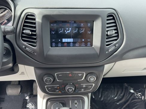 Used 2018 Jeep Compass Latitude w/ Popular Equipment Group image 22