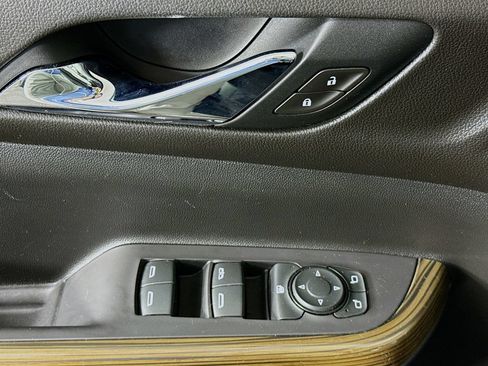 Used 2021 GMC Acadia SLE w/ Driver Convenience Package AWD/4WD image 22