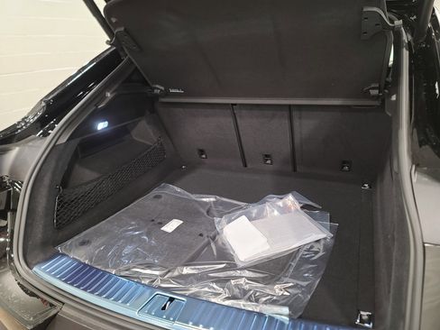 New 2026 Porsche Cayenne Coupe image 31