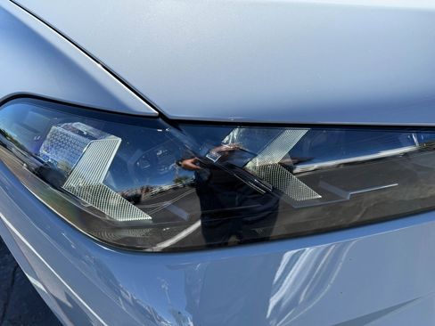 Used 2024 BMW X5 xDrive40i w/ M Sport Package image 46