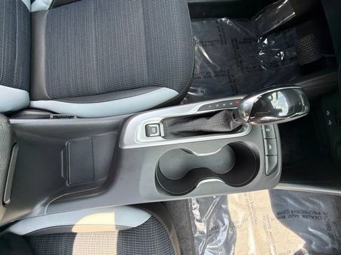 Used 2026 Buick Envista Preferred FWD image 31