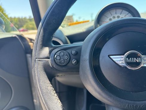 Used 2012 MINI Cooper Clubman FWD image 9