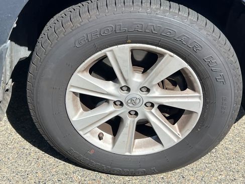 Used 2013 Toyota Highlander Plus w/ Protection Pkg image 15