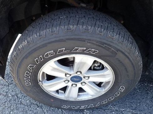 Used 2019 Ford F150 XL w/ Equipment Group 101A Mid AWD/4WD image 10