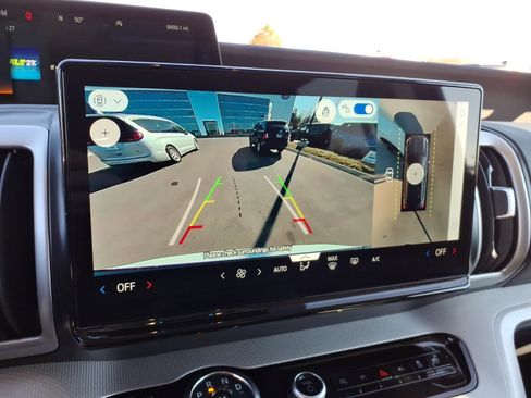 Certified 2025 Ford Expedition Max Active image 20