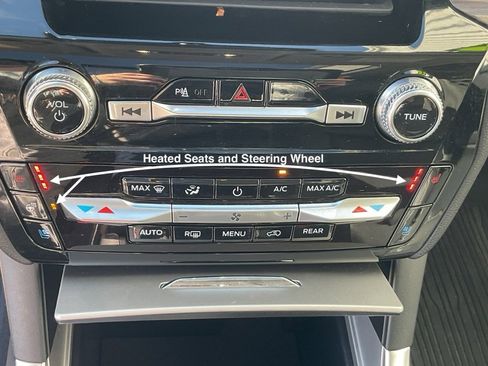 Used 2023 Ford Explorer Limited w/ Equipment Group 301A image 15