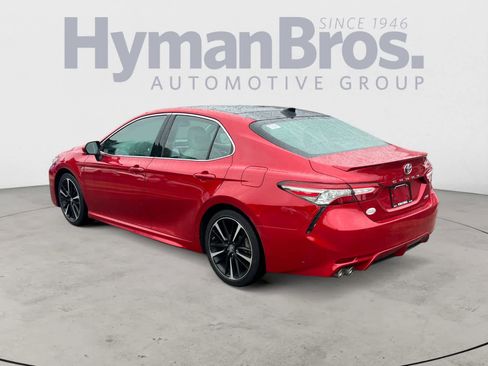 Used 2019 Toyota Camry XSE image 6