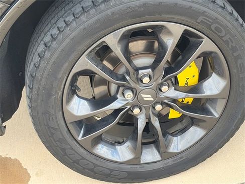 Used 2021 Dodge Durango SXT image 11