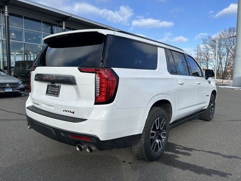 Used 2022 GMC Yukon XL AT4 w/ AT4 Premium Plus Package image 7