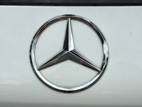 Used 2022 Mercedes-Benz GLC 300 4MATIC image 34
