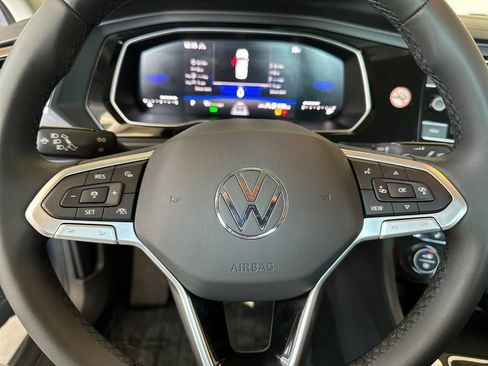 Used 2024 Volkswagen Jetta SE FWD image 21