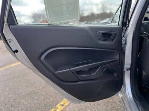 Used 2015 Ford Fiesta S image 27
