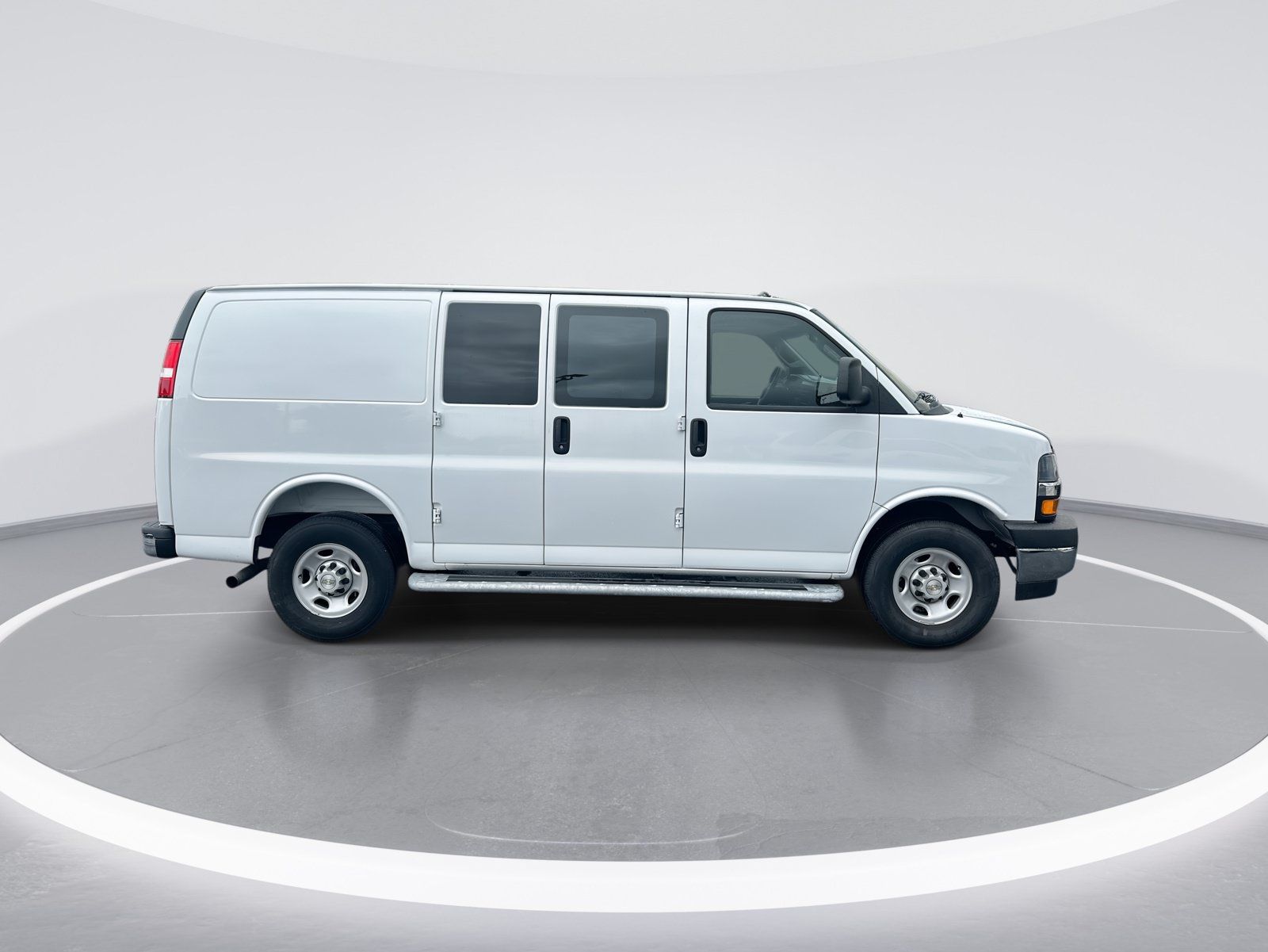 Used 2025 Chevrolet Express 2500 w/ Driver Convenience Package RWD image 10