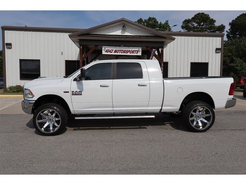 Used 2017 RAM 2500 Big Horn AWD/4WD image 2