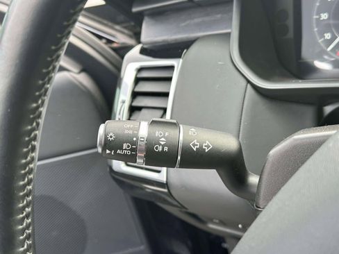 Used 2020 Land Rover Discovery HSE Luxury image 25