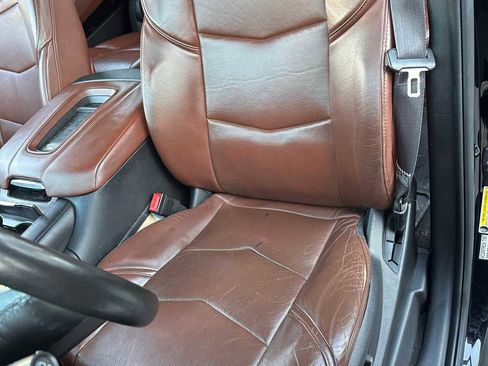 Used 2016 Cadillac Escalade ESV Premium image 15