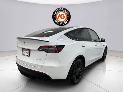 Used 2022 Tesla Model Y Performance AWD/4WD image 7