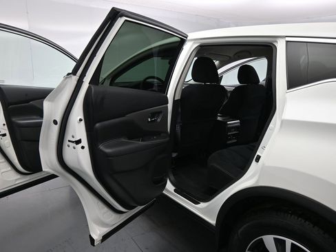 Used 2020 Nissan Murano S w/ Technology Package FWD image 16
