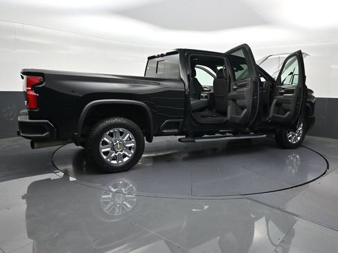 Used 2024 Chevrolet Silverado 2500 High Country w/ High Country Premium Package AWD/4WD image 35