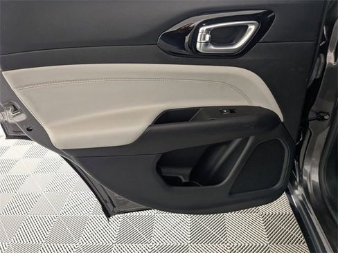 Used 2023 Jeep Compass Limited image 27