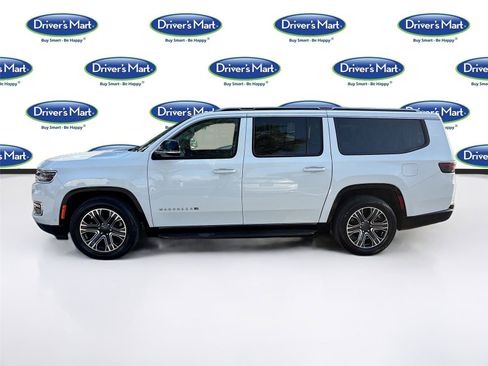 Used 2024 Jeep Wagoneer L Series II RWD image 4