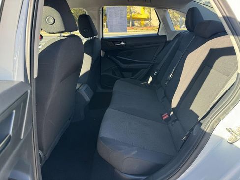 Used 2019 Volkswagen Jetta S w/ Driver Assistance Package image 10