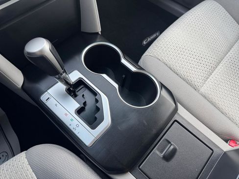 Used 2014 Toyota Camry LE image 16