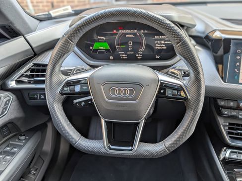 Used 2023 Audi e-tron GT Prestige w/ Prestige Package image 25