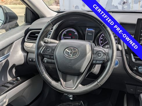 Used 2022 Toyota Camry SE FWD image 15