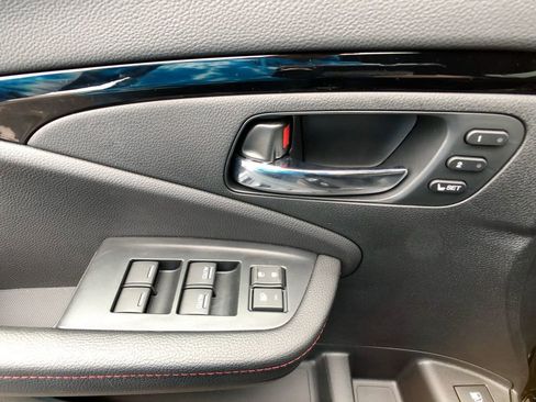 New 2026 Honda Ridgeline Black Edition image 17