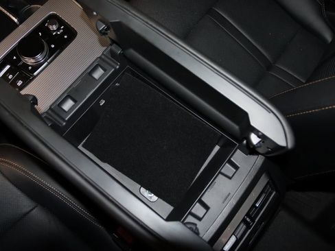 Used 2025 MAZDA CX-70 Plug-In Hybrid w/ Premium Pkg image 47