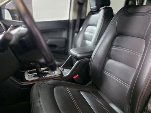 Used 2020 GMC Canyon Denali image 17