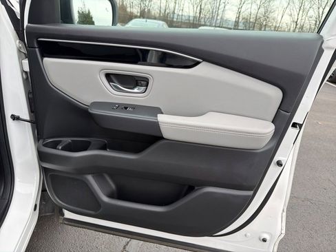 Certified 2023 Honda Pilot Touring image 28