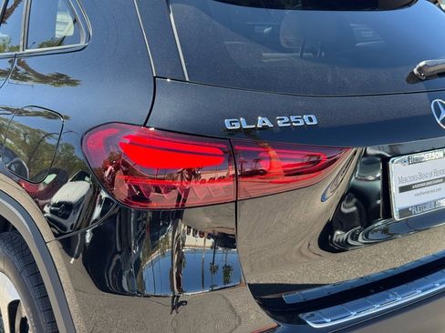 New 2026 Mercedes-Benz GLA 250 image 18