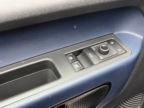 Certified 2025 Volkswagen ID. Buzz Pro S image 35