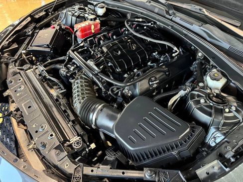Used 2016 Chevrolet Camaro SS RWD image 39