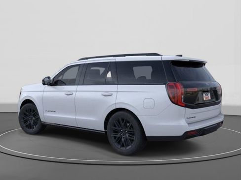 New 2026 Ford Expedition Platinum w/ Stealth Appearance Package AWD/4WD image 4