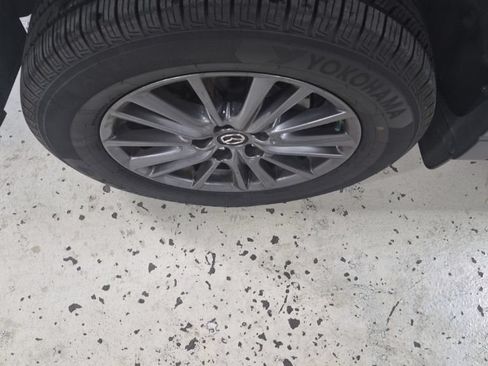 Used 2019 MAZDA CX-5 Touring FWD image 3