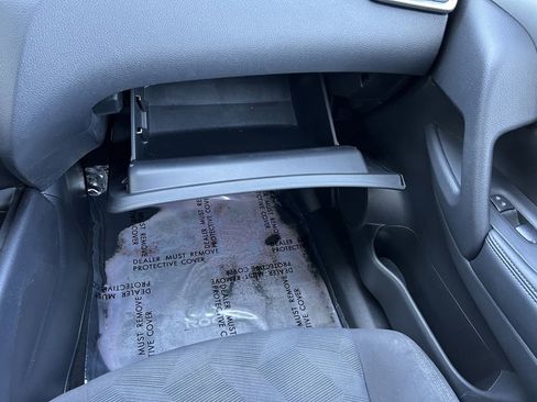 Used 2016 Nissan Rogue S image 34