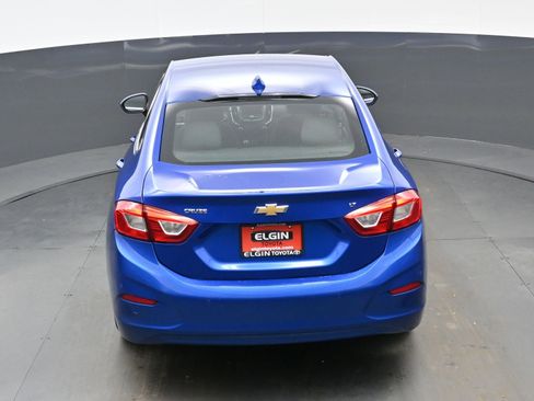 Used 2019 Chevrolet Cruze LT w/ Convenience Package image 38