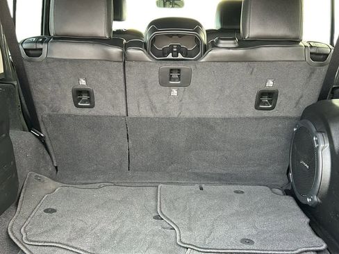 Certified 2022 Jeep Wrangler Unlimited Sahara image 26